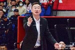 三年两进季后赛！队记：刘维伟和青岛完成续约