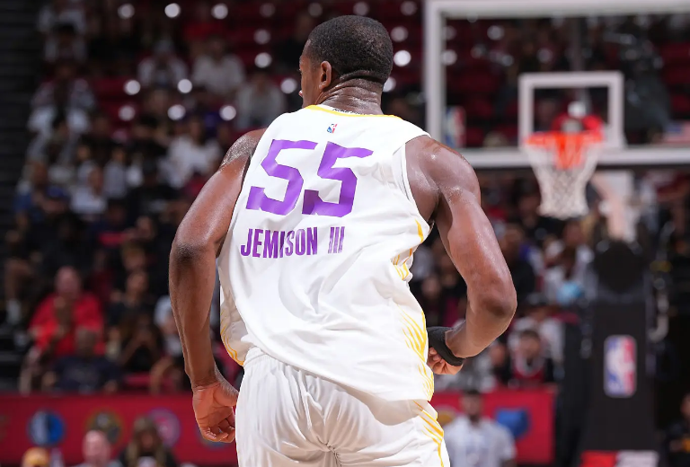 规则官方-被竞争对手比下去了!湖人估计不太可能留下这位替补中锋了?