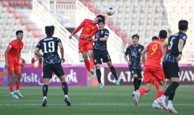 APP下载-国奥攻击群致歉：对不起球迷！太想把握机会太求稳！