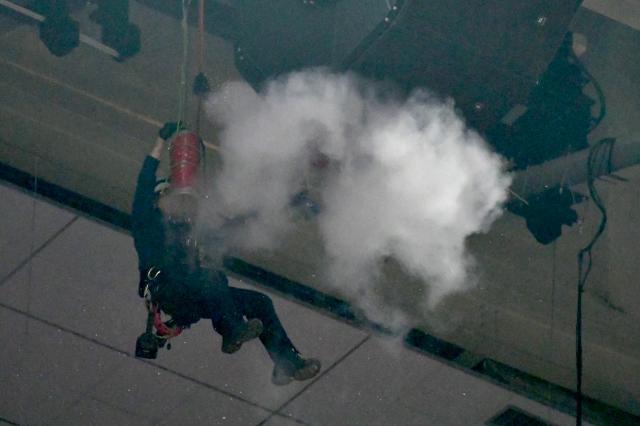 火灾插曲令比赛中断70分钟 猛龙终于冲出附加赛