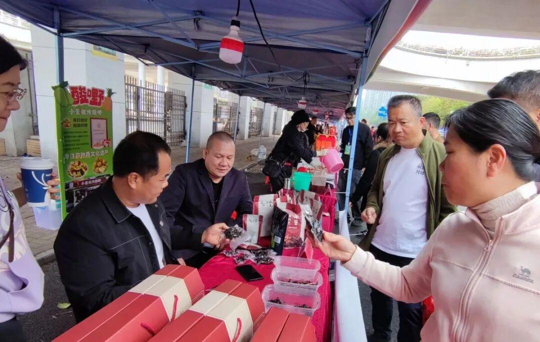 百家乐游戏-广西日报钦州观察头条|“县超”搭台 消费唱戏——从看比赛到逛全城,钦州让赛事流量变消费热量